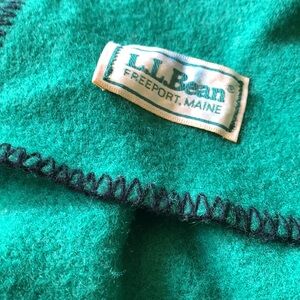 L.L. Bean wool blanket 1970’s to 1980s no holes or funny smells. Vintage